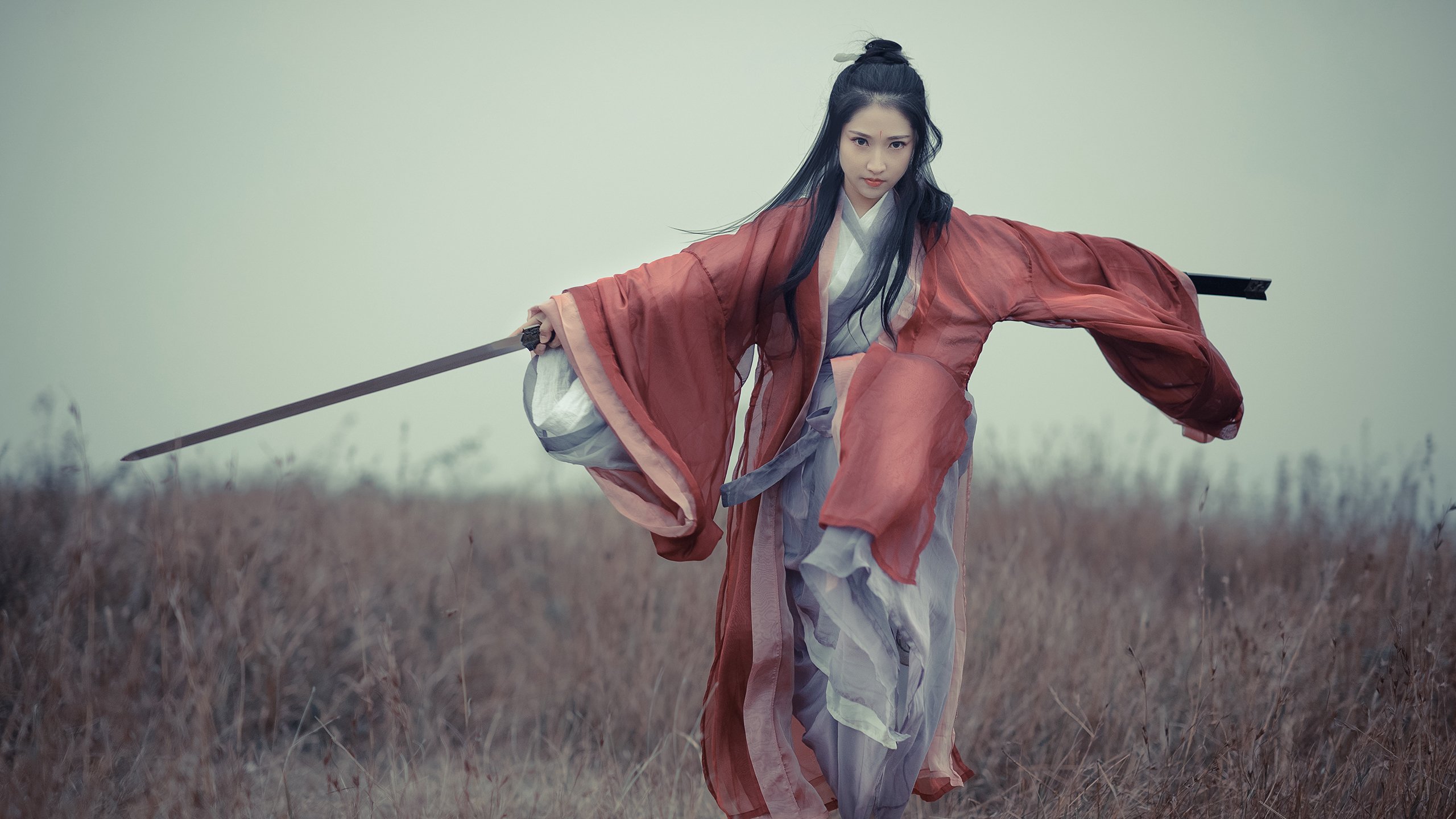 新型空气动力学装置助力赛车突破极限，运用空气动力学的跑车