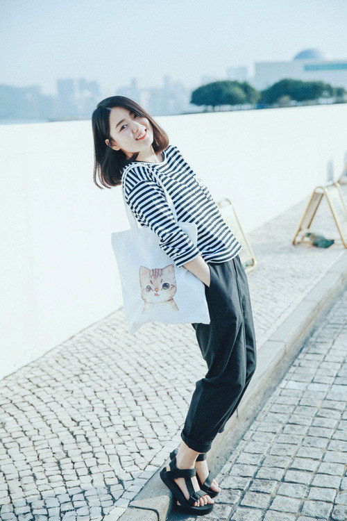 快船打出团队篮球赢得完胜，快船打出团队篮球赢得完胜的是谁