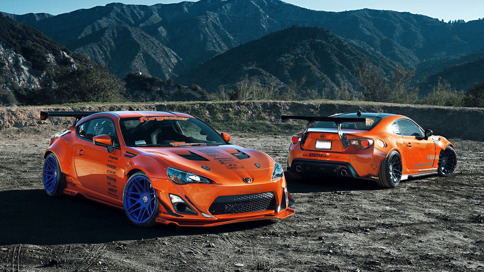 爱游戏电竞官网-精彩比赛中队员们发挥出色，为球迷带来惊喜，比赛中队员欢庆进球时